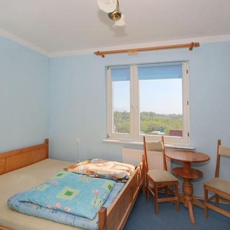 Pokoje Goscinne Greta Łeba Esterno foto